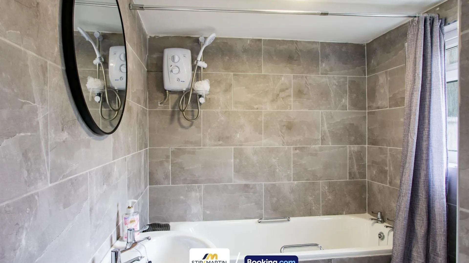 2 Bed Apartment By Stirkmartin Stays Short Lets & Serviced Accommodation Cardiff With Free Parking & 7Mins To City Centre