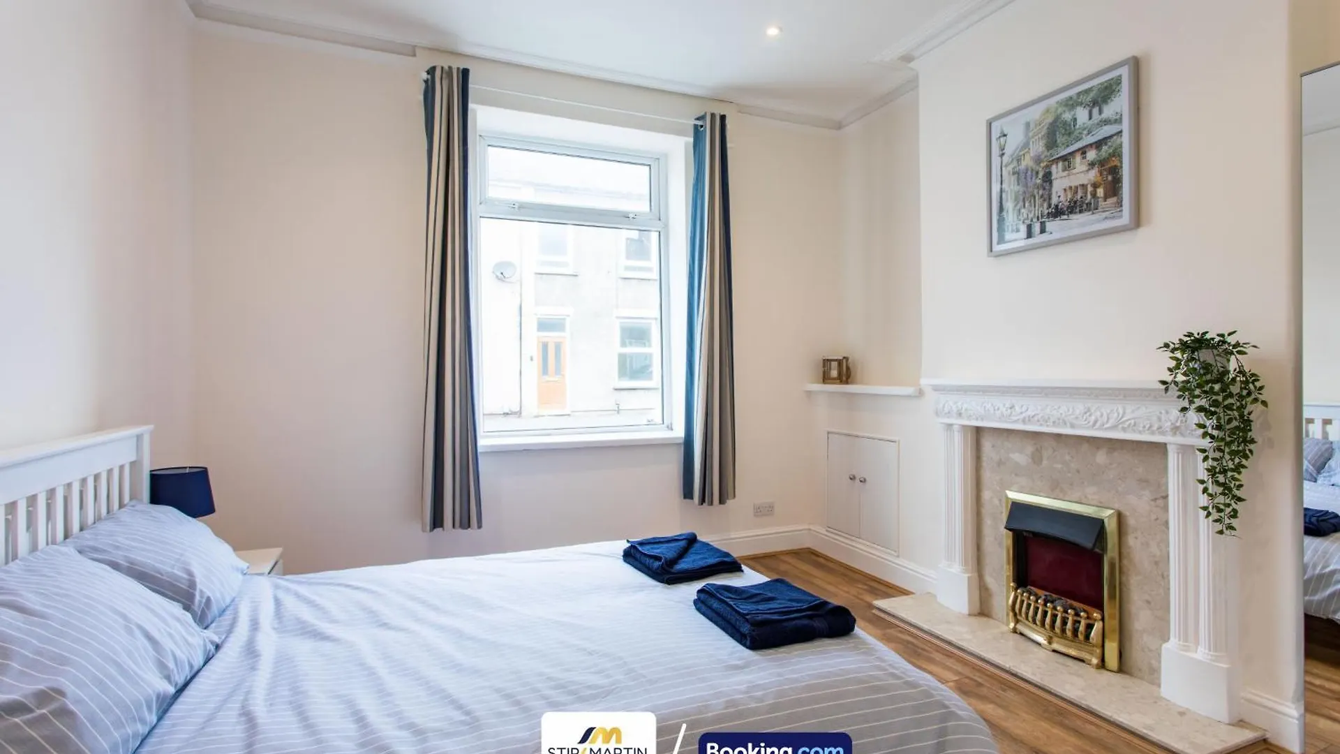 2 Bed Apartment By Stirkmartin Stays Short Lets & Serviced Accommodation Cardiff With Free Parking & 7Mins To City Centre